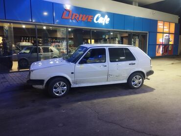 Volkswagen: Volkswagen Golf: 1988 г., 1.8 л, Механика, Бензин, Хэтчбэк