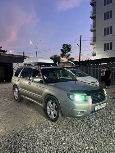 субару цена бишкек: Автомобиль Subaru Forester серебристого цвета с установленным на крыше