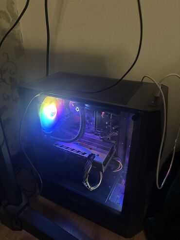 компьютерная: Компьютер, ядер - 4, ОЗУ 16 ГБ, Игровой, Б/у, Intel Core i5, AMD Radeon RX 580, SSD