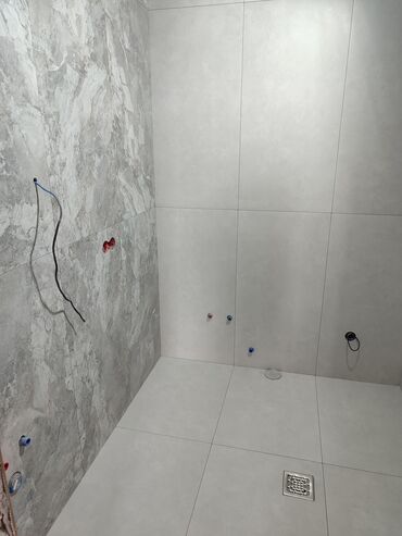 Укладка плитки: Гидроизоляционные работы, Укладка плитки на стену, Укладка плитки на пол | Керамическая плитка | Вертикальная укладка, Горизонтальная укладка, Диагональная укладка Больше 6 лет опыта — 8