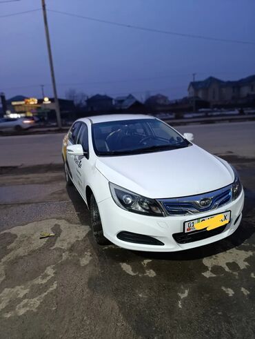 авто для такси: BYD : 2019 г., 0.1 л, Автоматические, Электромобиль, Седан