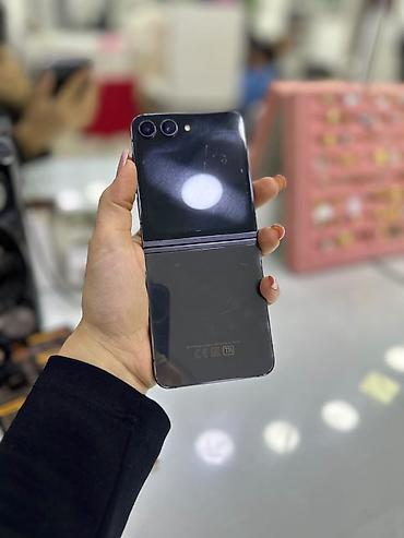 flip phone: Samsung Z Flip, 512 GB, rəng - Bənövşəyi, Barmaq izi — 6