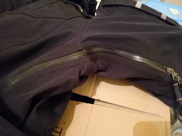 Sportska odeća: Gornji deo odeće, Za odrasle, Upotrebljenо — 6