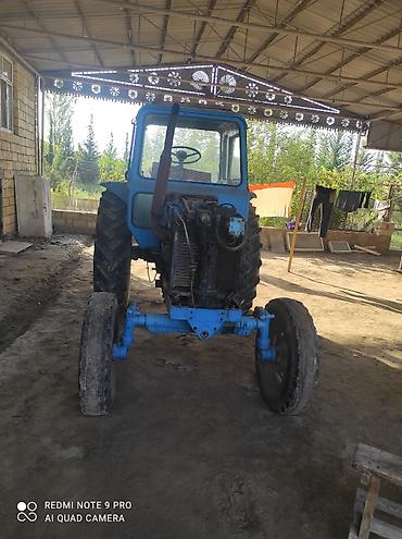 prius kapot: Mavi rəngli təkərli kənd təsərrüfatı traktoru - Kabinalı, iki qapılı — 7