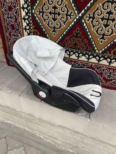 автокресло romer baby safe sleeper: Автокресло, цвет - Белый, Б/у