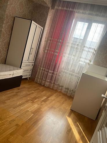 Yeni tikili: 3 otaqlı, Yeni tikili, 80 kv. m — 2