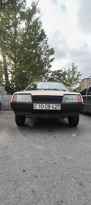 ваза стеклянная прозрачная высокая без узора: Salam 2109 satlilir maşna yaxşi baxilib hecbir prablemi yoxdu peredok