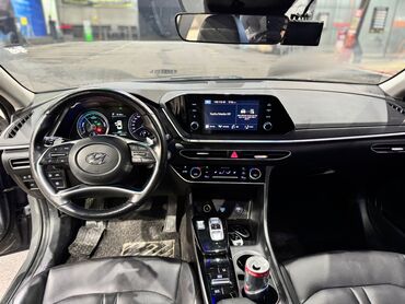 Hyundai: Hyundai Sonata: 2021 г., 2 л, Автомат, Гибрид, Седан — 9