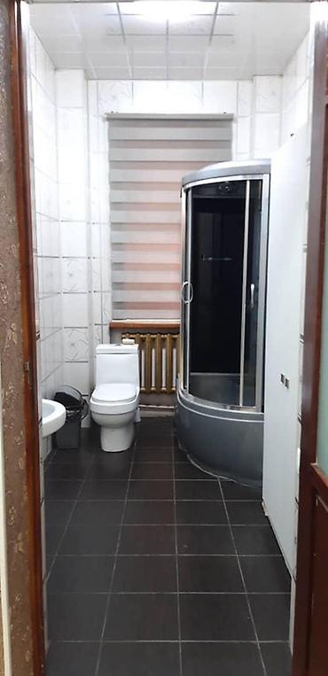 Аренда помещений свободного назначения: Сдаётся в аренду отдельный зал с большим крытым двором. Что внутри: - — 3