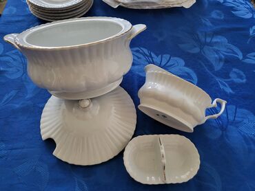 Kuhinjski setovi: Servis nov 80te.god. Poljska Chodziez porcelan za 6 osoba. Nezan — 5