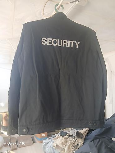 Куртка для охраны SECURITY - Цвет: черный - Надпись SECURITY на спине