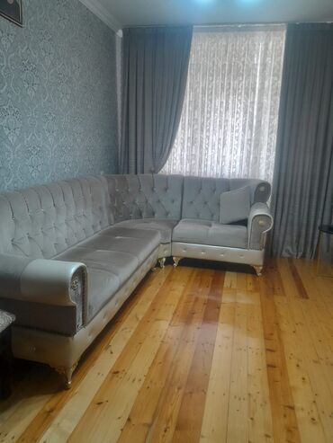 Masa və oturacaq dəstləri: Künc divan, İşlənmiş, Açılmayan, Bazasız