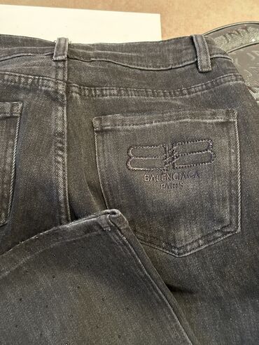детские вещи джинсы: Джинсы Balenciaga, M (EU 38), цвет - Черный