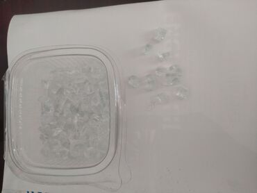 Butkalar, köşklar: Şüşə qırıqları cəmi 3 azn