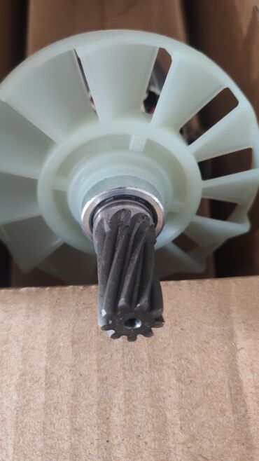 sediste vozaca za citroena xsaru: Rotor elektromotora sa bakarnim namotajima i plastičnim ventilatorom