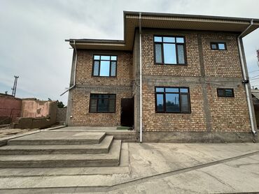 дом с гаражом и мансардой: Дом, 120 м², 5 комнат, Риэлтор, Евроремонт