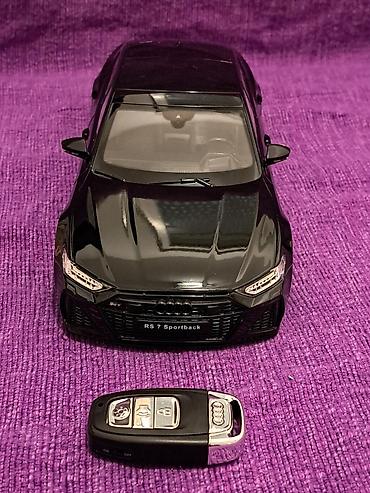 Figurice i makete: AUDI RS7 Sportback 1:18 "Pure Black" NOVO! Model AUDI RS7 — 6