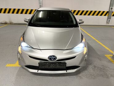 mercedes 400 sel: Toyota Prius: 2018 г., 1.8 л, Автомат, Гибрид