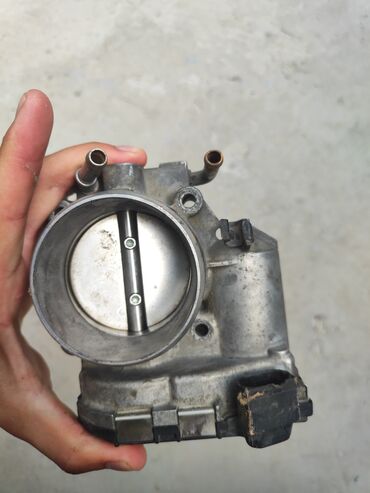 Sbor motorlar və silindr başlıqları: Zaslonka Kia CERATO 2011 il