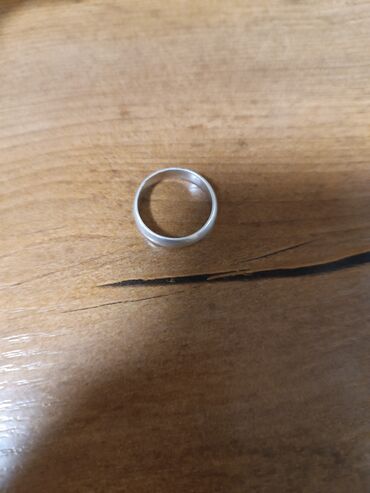 серебренное кольцо: Серебренное кольцо 925пробы