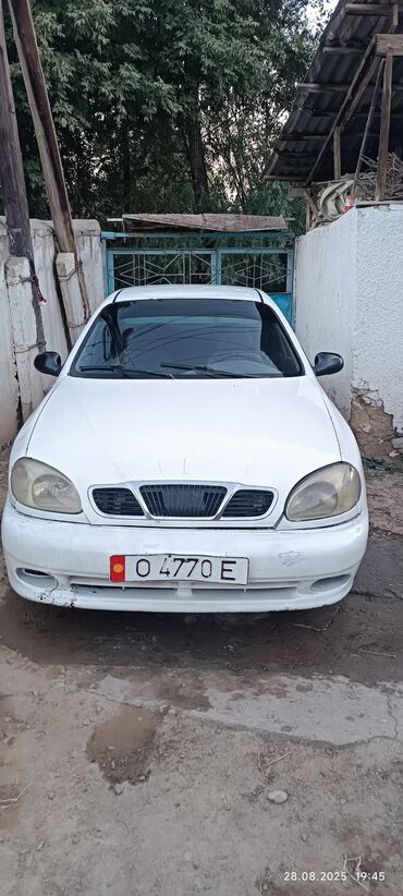 тойота каролла 2004: Daewoo Lanos: 2025 г., Седан