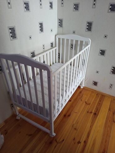 Digər mebel: MilBewik qiymeti 100man yaxwi veziyyetde az istifade olunub matras var