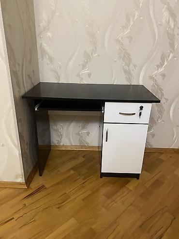 Sifarişlə kompyuter masaları: Düz masa, Polkalı, Siyirməli, Sadə laminat, Zəmanətsiz, Kredit yoxdur — 2