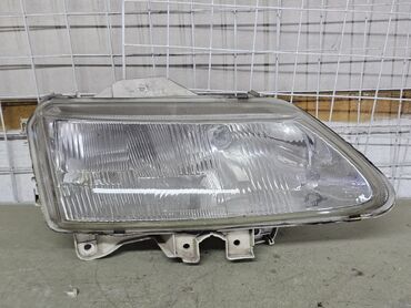 Передние фары: Передняя правая фара Renault 1996 г., Б/у, Оригинал, Германия — 2
