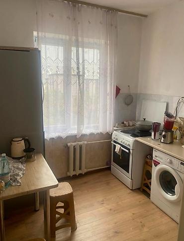 86: 2 комнаты, 50 м², 8 мкр 105 серия, 5 этаж, Косметический ремонт — 4