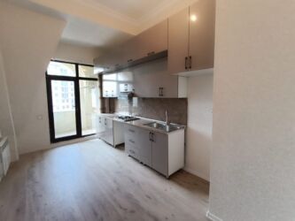 Uzunmüddətli kirayə mənzillər: Sumqayıt şəhəri Bulvar Mirvaridən qanuni 3 otaqlı mənzil boş vəziyətdə — 33