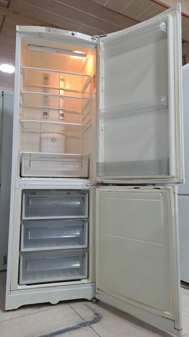 Мясорубки: Б/у 2 двери Холодильник Продажа
