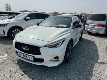 автомобиль лабо: Infiniti : 2018 г., 2 л, Автомат, Бензин, Кроссовер