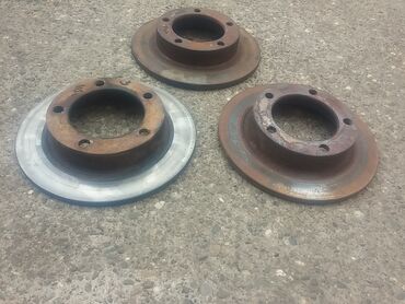 Auto delovi: Diskovi kocnica Lada Niva. Polovno, ocuvano, skinute sa rastavljenih — 3