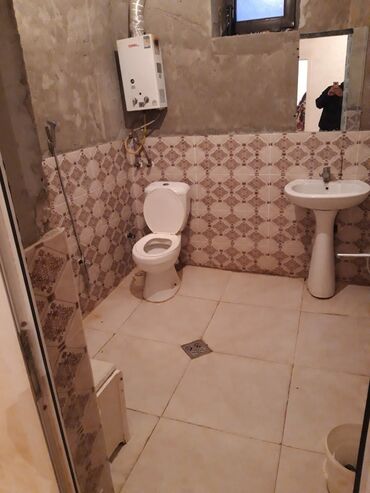 Uzunmüddətli kirayə evlər: 100 kv. m, 3 otaqlı — 6