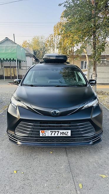 toyota spacio: Toyota Sienna: 2021 г., 2.5 л, Гибрид, Минивэн — 1