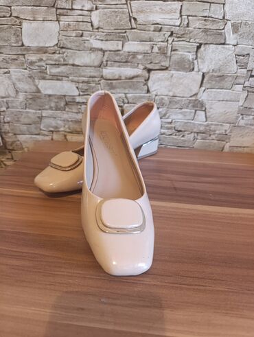 Digər qadın geyimləri: Ikinci əl məhsullar hamısı münasib qiymətə satılır her məhsulun — 15