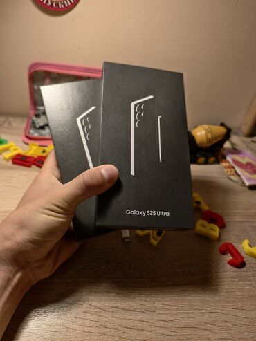 телефон алам: Samsung Galaxy S25 Ultra, Новый, 256 ГБ, цвет - Черный, 2 SIM, eSIM