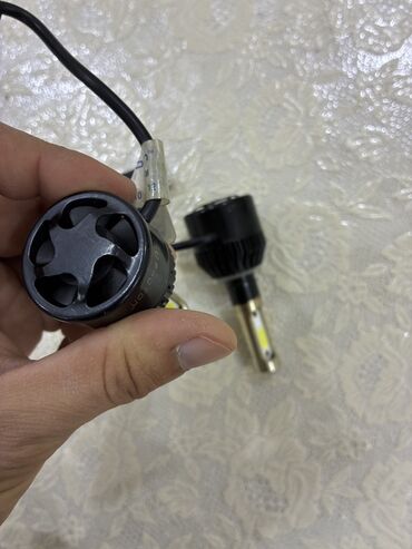 вешалка с зеркалом: H7 LED işıq 

Uphoton -30 azn cütü
RS Brand - 20 azn cütü