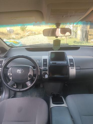 авто ярис: Toyota Prius: 2008 г., 1.5 л, Вариатор, Гибрид, Хэтчбэк — 5