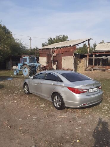 продаю хюндай саната: Hyundai : 2011 г., 2 л, Автомат, Газ, Седан