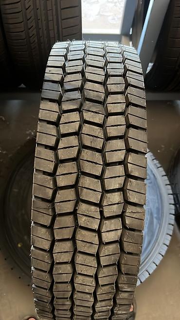 Шины: Грузовые шины для коммерческой техники. - Типы протектора: дорожный — 12