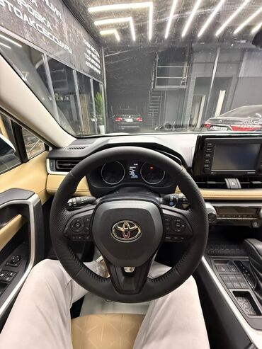 Toyota: Toyota RAV4: 2021 г., 2.5 л, Автомат, Бензиновая, Кроссовер — 13