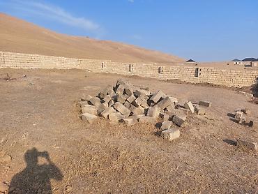 hokməlidə torpaq: 4 sot, Tikinti, Mülkiyyətçi, Bələdiyyə — 8