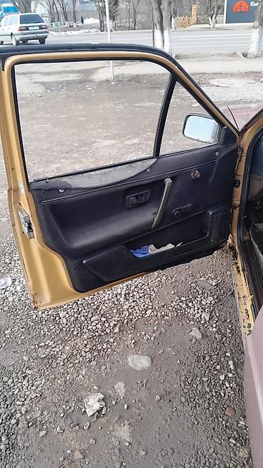 Volkswagen: Volkswagen Passat: 1982 г., 1.6 л, Механика, Бензин, Седан — 19