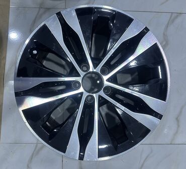 Qulaqcıqlar: Mercedes benz diskiləri. 18-lik Paket diskilər. 100% orginaldı. E -da lalafo.az — 11 Qulaqcıqlar: Mercedes benz diskiləri. 18-lik Paket diskilər. 100% orginaldı. E — 11