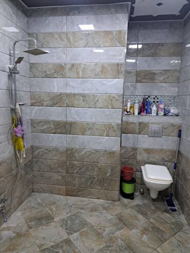 Uzunmüddətli kirayə mənzillər: Memar Əcəmi metrosu, 4 cü mikrorayon dairəsində,14 mərtəbənin,14-cü — 5