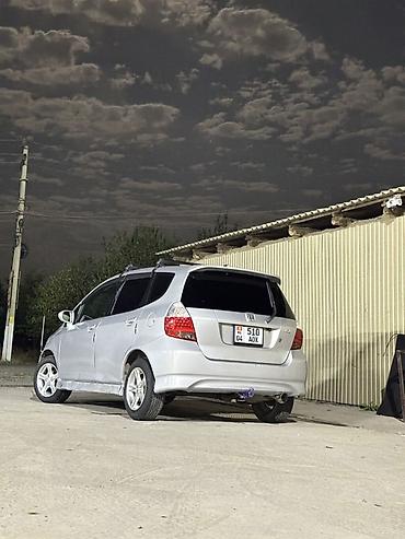 двигител фит: Honda Fit: 2005 г., 1.3 л, Автомат, Бензин, Хэтчбэк — 2
