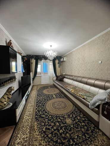 продам квартиру 4 комнатную: 2 бөлмө, 43 кв. м, 104-серия, 4 кабат, Евроремонт