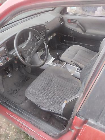 Унаа: Volkswagen Polo: 1989 г., 1.8 л, Кол менен иштөөчү, Бензин — 4
