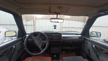 разбор volkswagen: Volkswagen Jetta: 1989 г., 1.8 л, Механика, Бензин, Седан